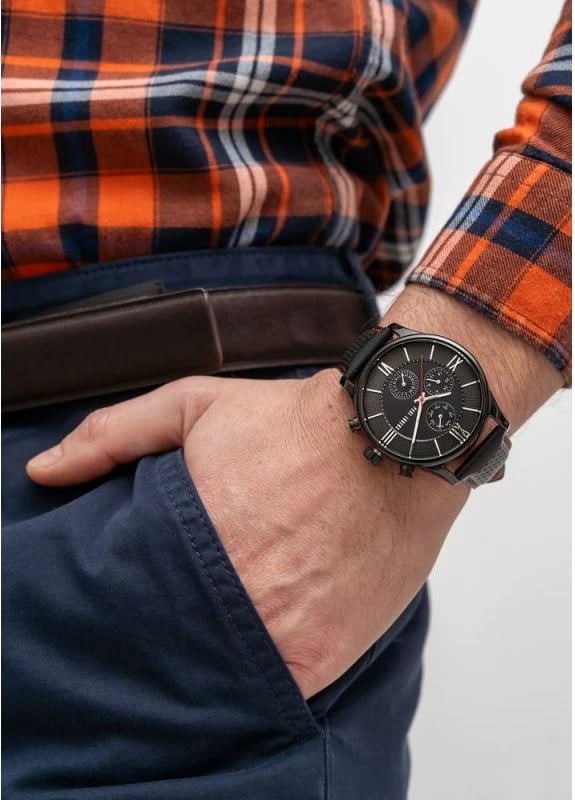 Orë dore për meshkuj Paul Lorens, e zezë