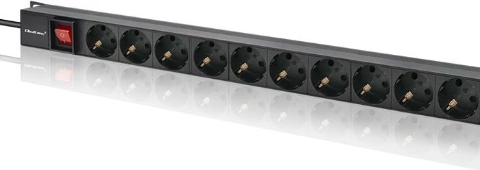 Kasë PDU Qoltec 54605, 16x SCHUKO, 1.8m, për rack, e zezë