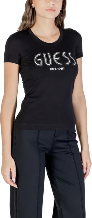 Maicë Guess donna femra e zezë