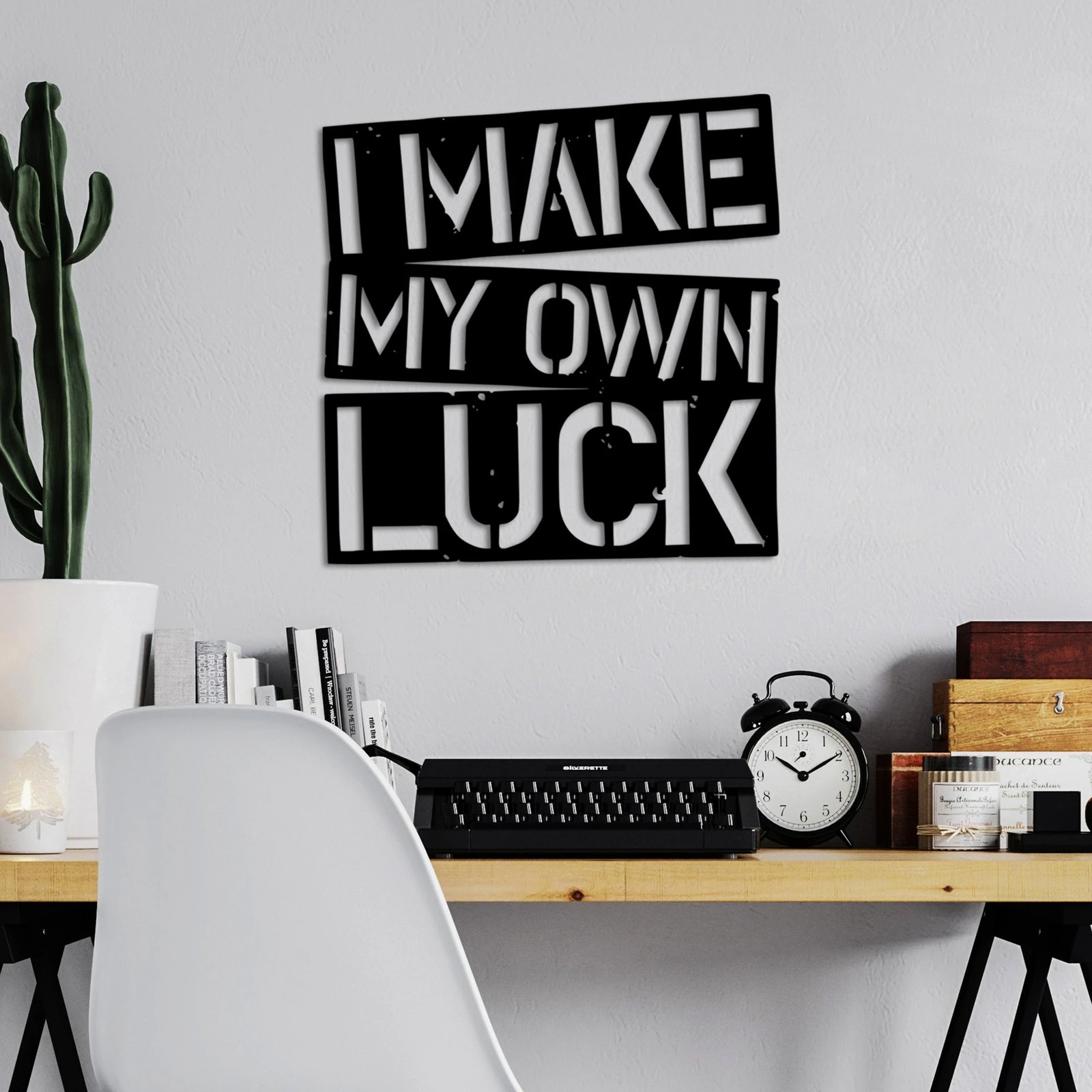 Aksesor dekorativ metalik për mur, Wallity, I Make My Own Luck, ngjyrë e zezë, 50x50cm