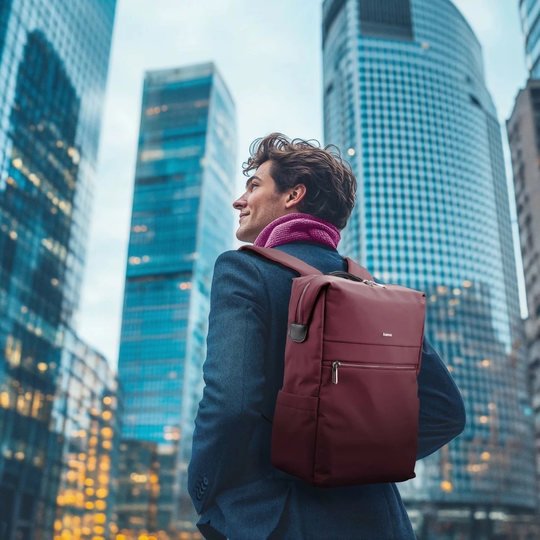 Çantë shpine Hama Ultimate 227060 për laptop 16.2 inç, e kuqe