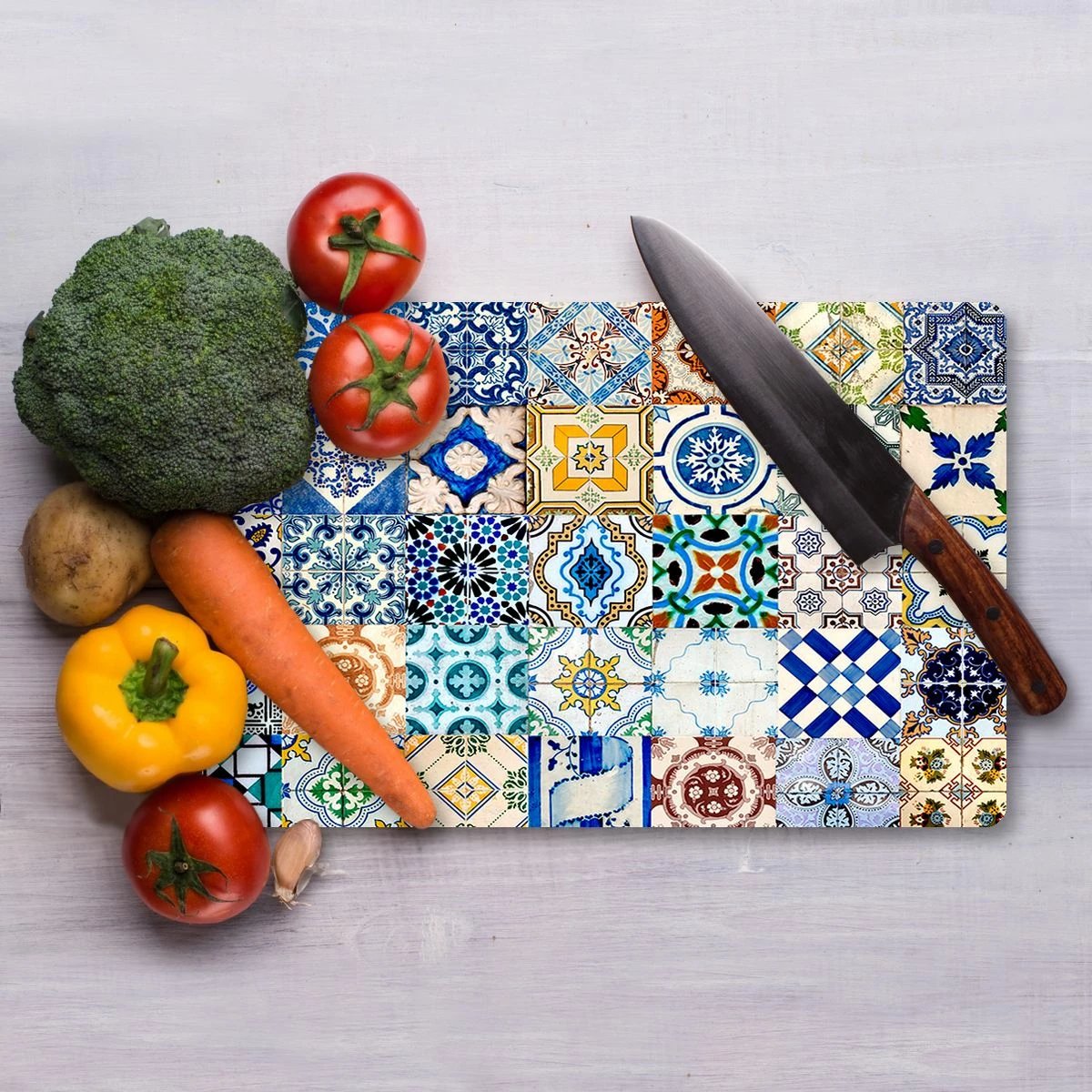 Dërrasë prerëse Hermia, qelq i temperuar, shumëngjyrëshe, 25x35cm, Ckt35 - 2535 Dërrasë prerëse Hermia, qelq i temperuar, shumëngjyrëshe, 25x35cm, Ckt35 - 2535