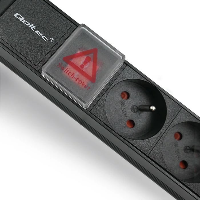 Prizë rack Qoltec 54471, 8x Type E, 1U, 16A, 2m, e zezë