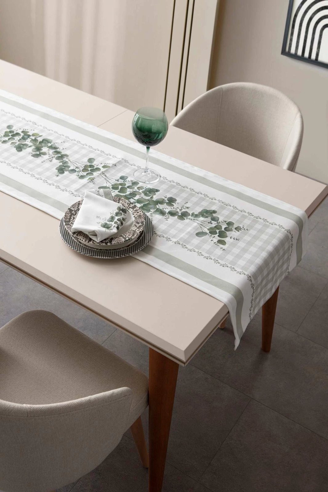 Raner pambuku, ngjyrë e gjelbër dhe e bardhë, Hermia, Eucalyptus, 50x150cm