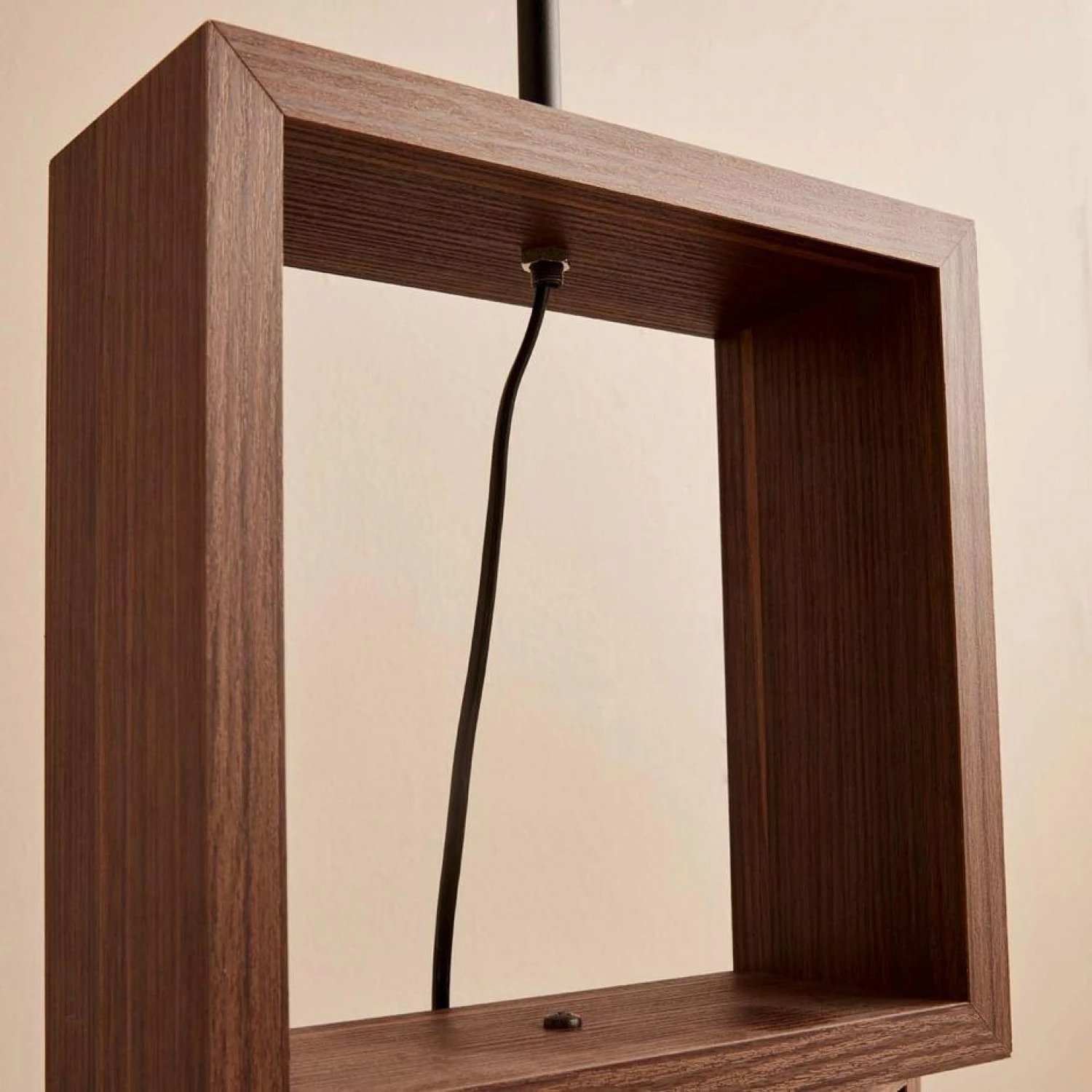 Llambë dyshemeje prej druri, Opviq, AYD-3469, ngjyrë bezhë