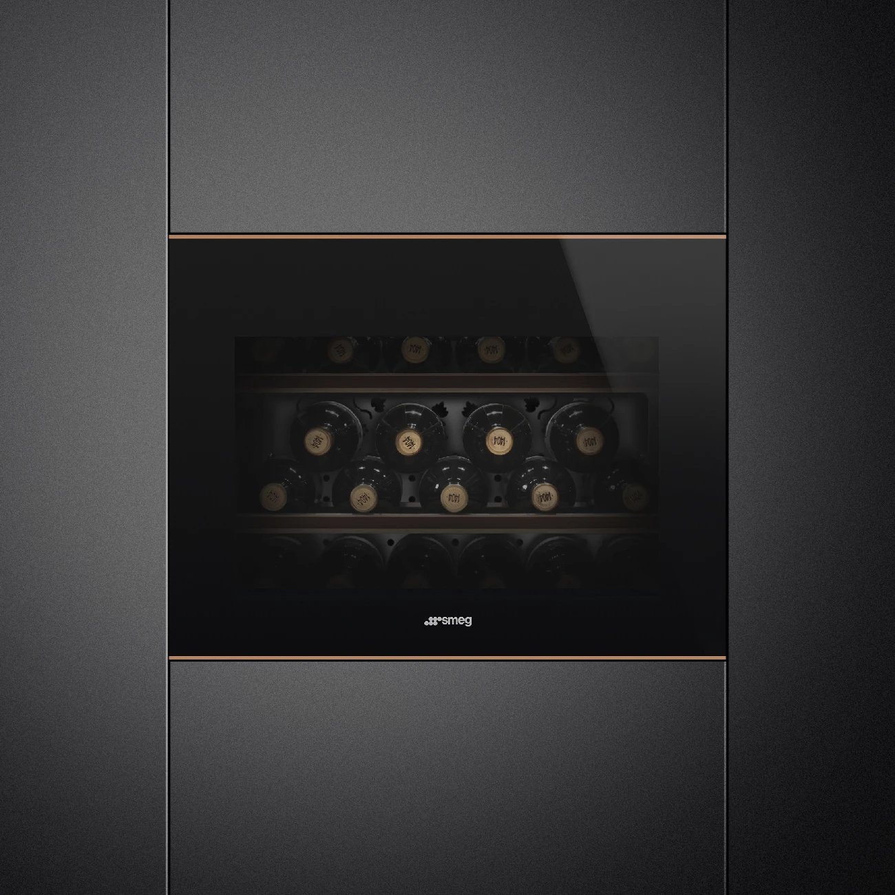 Kantinë vere SMEG Dolce Stil Novo CVI621NR3, e zezë/bakër