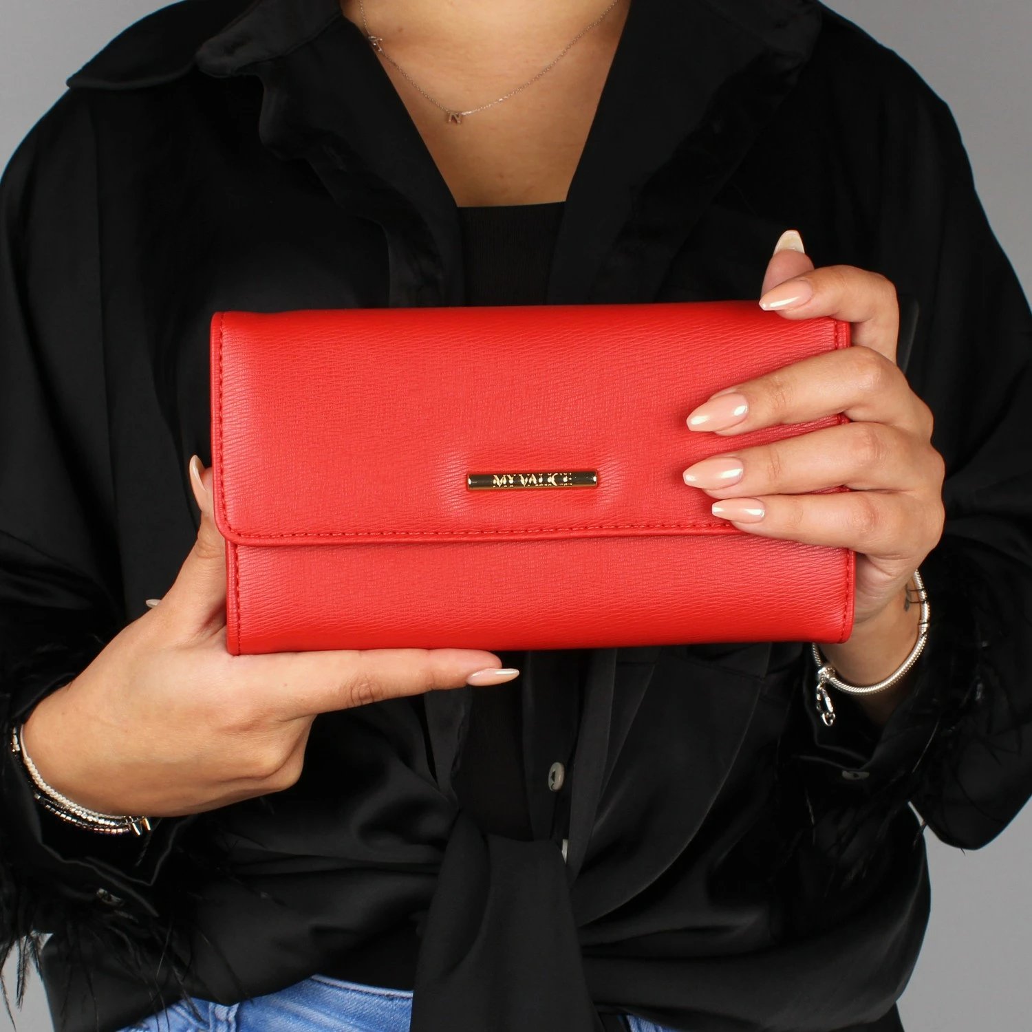 Kuletë e vogël crossbody me zinxhir, ngjyrë e kuqe, Zoozie Bags, 19.5x11cm