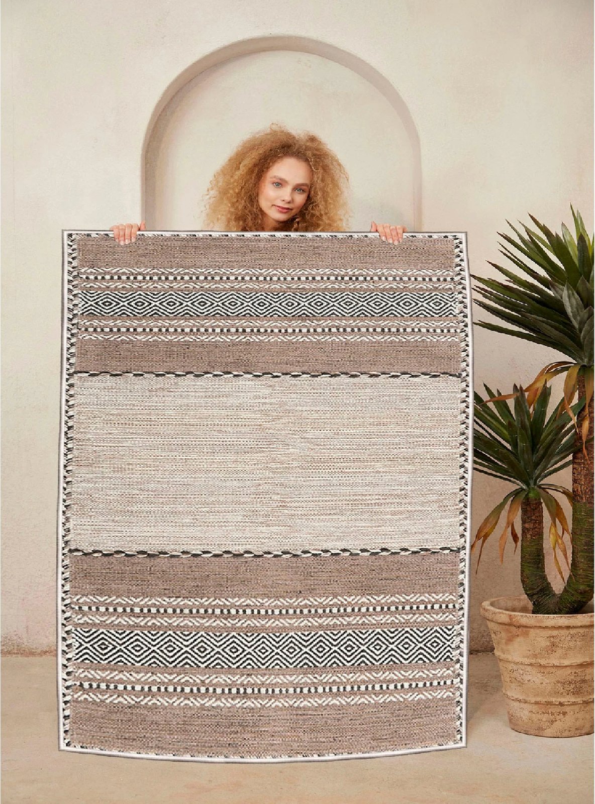 Qilim (50x80) Conceptum Hypnose, Woosonıl133, bezhë, kafe, e zezë