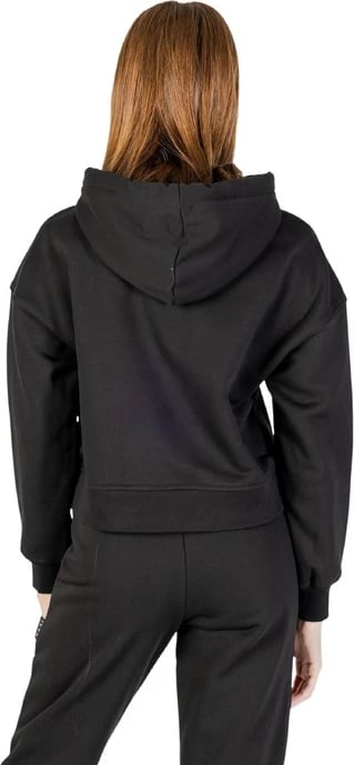 Duks femra Icon, e zezë