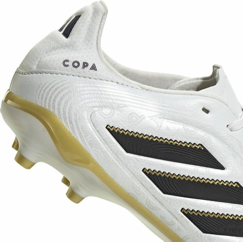Atlete futbolli për fëmijë adidas, të bardha