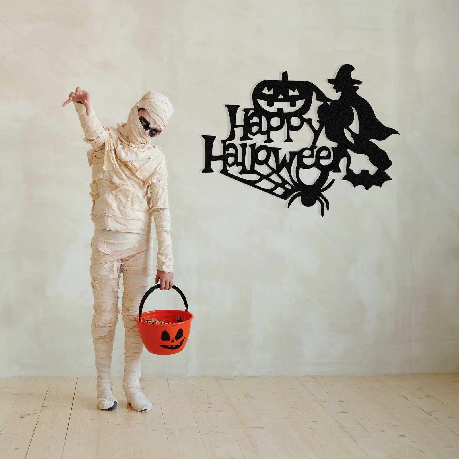 Aksesor muri dekorativ metalik Wallity, Halloween, 53x41cm, i zi