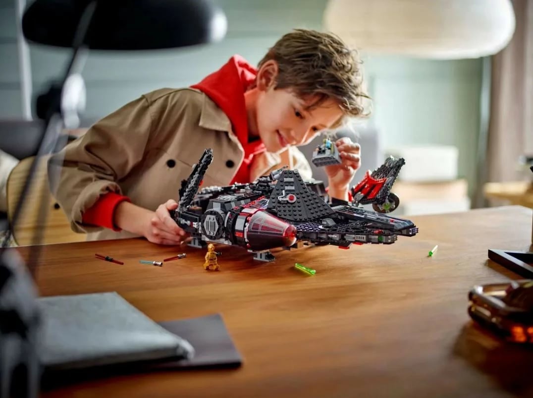 Set ndërtimi LEGO Star Wars Dark Millennium Falcon 75389, 1579 pjesë, për fëmijë 10+ Set ndërtimi LEGO Star Wars Dark Millennium Falcon 75389, 1579 pjesë, për fëmijë 10+