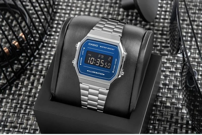 Orë dore për meshkuj CASIO, argjend