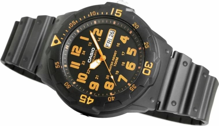 Orë dore Casio, e zezë