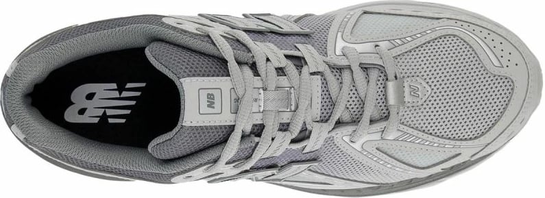 Atlete New Balance, grafit