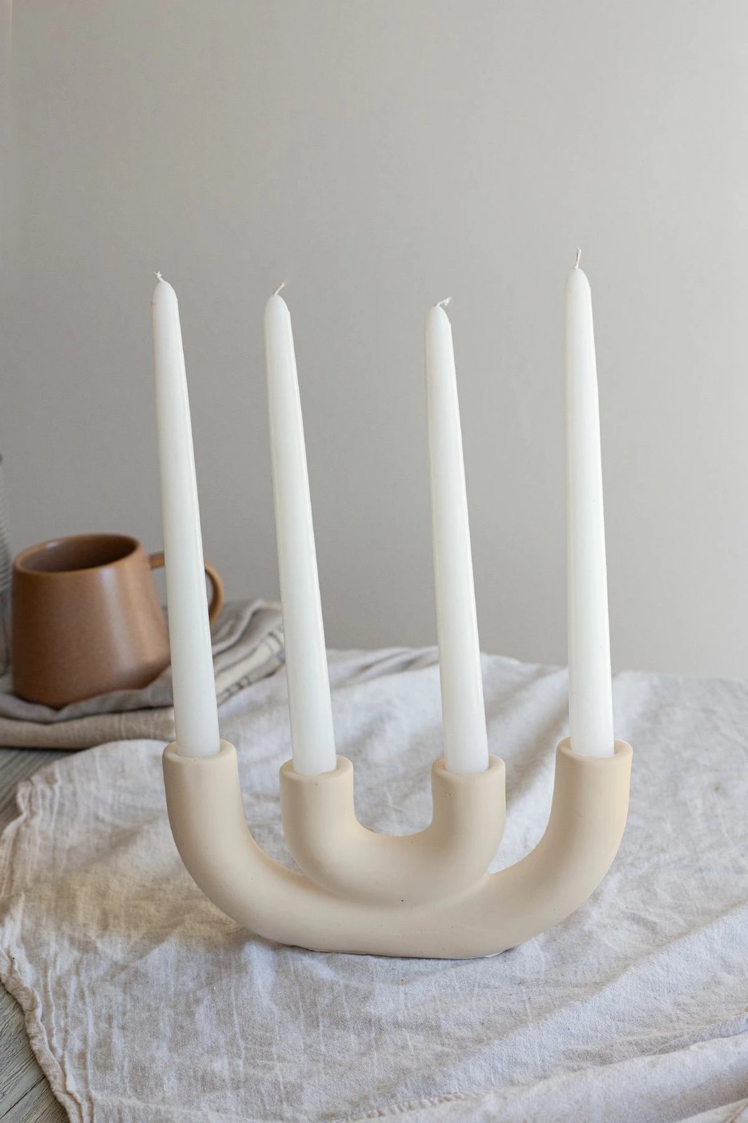 Set qiri mbajtës prej betoni, 5 copë, katër krahë, bezhë