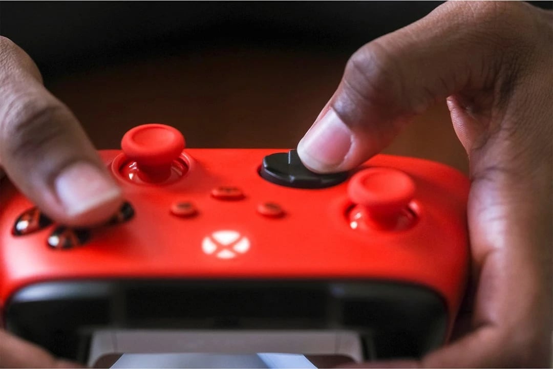 Gamepad Microsoft Xbox Wireless Controller QAU-00012, Bluetooth/USB, i kuq Gamepad Microsoft Xbox Wireless Controller QAU-00012, Bluetooth/USB, i kuq