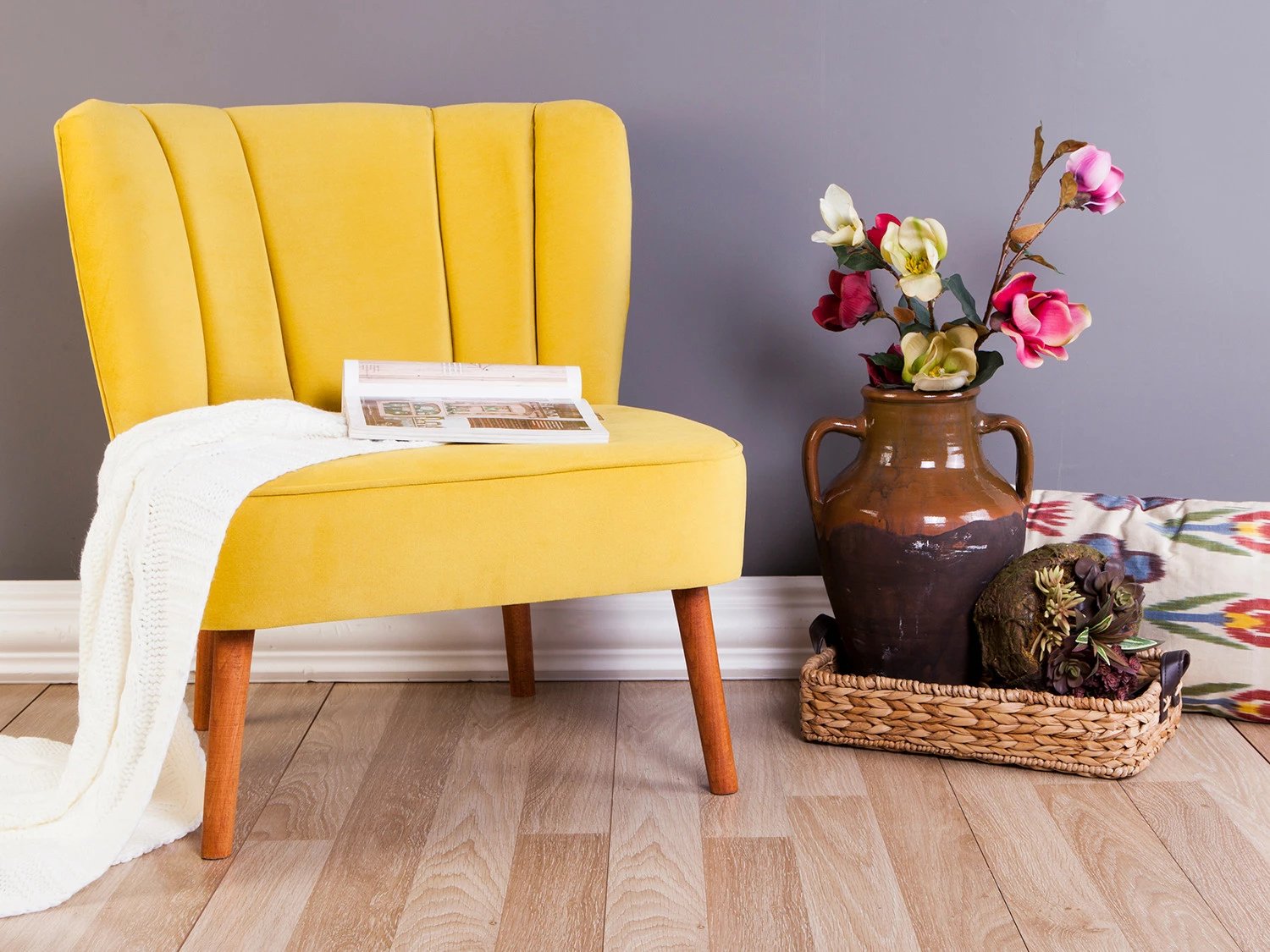 Karrige krahu Moon River, ngjyrë mustard, Atelier del Sofa