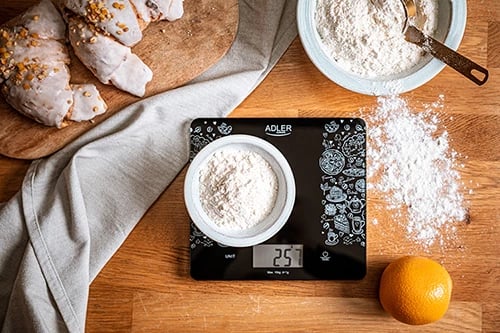 Peshore kuzhine, Adler AD 3171, kapacitet 10 kg, saktësi 1 g, ekran LCD, funksion tare, e zezë