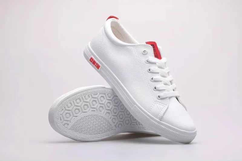 Atlete për femra Big Star, të bardha