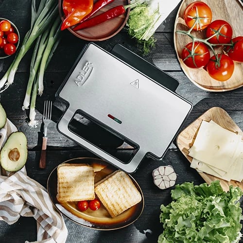 Toster sanduiçash 2-në-1, Adler AD 3073, pllaka të këmbyeshme sanduiçi dhe grill, shtresë jo-ngjitëse, 1000–1400W, i zi