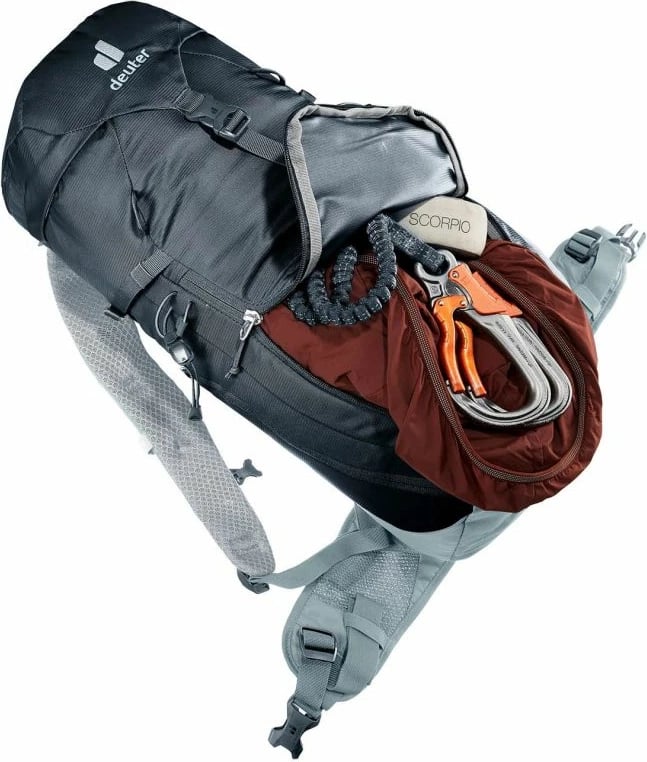 Shpinë për hiking Deuter, e zezë Shpinë për hiking Deuter, e zezë