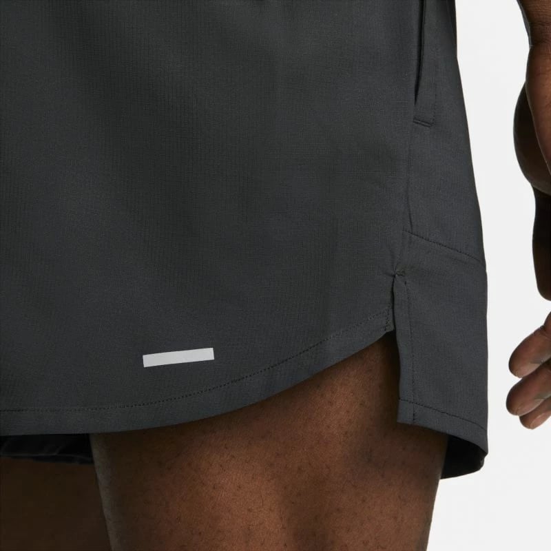 Shorce për vrapim Nike Dri-FIT Stride M DM4755-010, për meshkuj