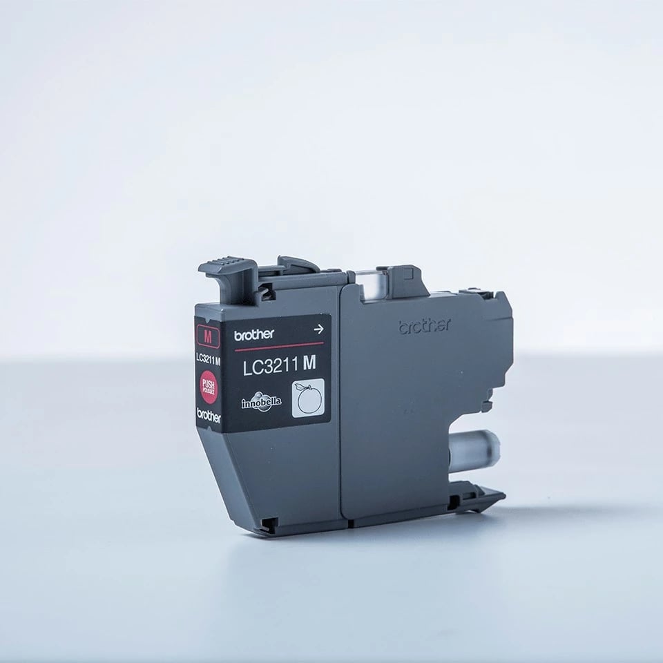 Toner Brother LC3211M, Magenta, 200 faqe