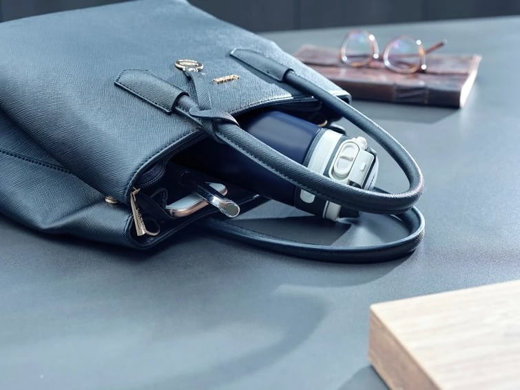 Gotë termike Leifheit 3247, 350 ml, inox, e zezë/blu Gotë termike Leifheit 3247, 350 ml, inox, e zezë/blu