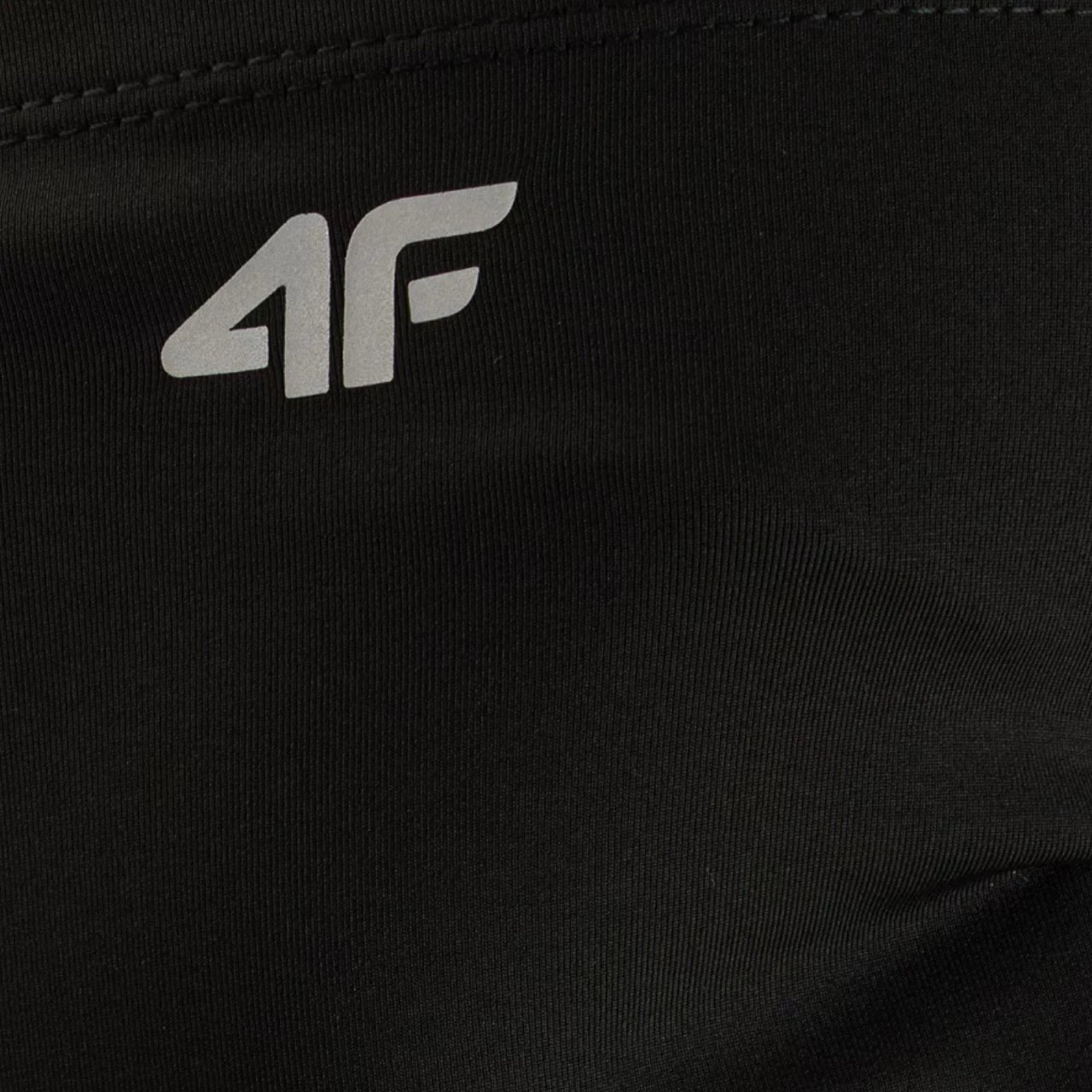 Ngrohës qafe për fëmijë 4F, i zi