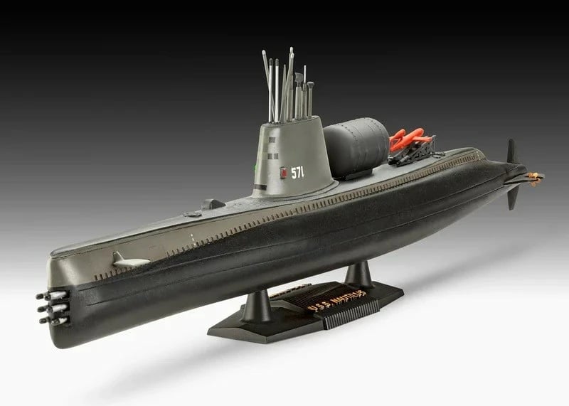 Model plastik Revell U.S.S. Nautilus 1/305, 30 cm, për djem Model plastik Revell U.S.S. Nautilus 1/305, 30 cm, për djem
