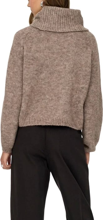 Xhemper Only femra, kafe