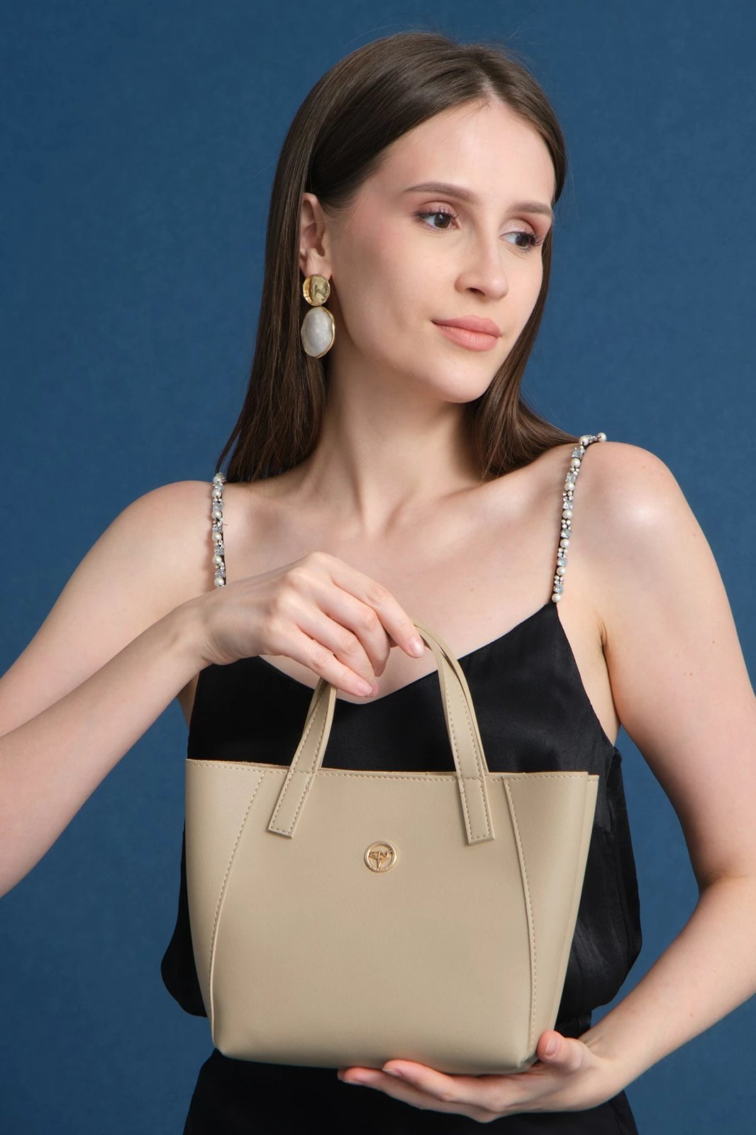 Çantë krahu Zoozie, Sofia e vogël, ngjyrë mink