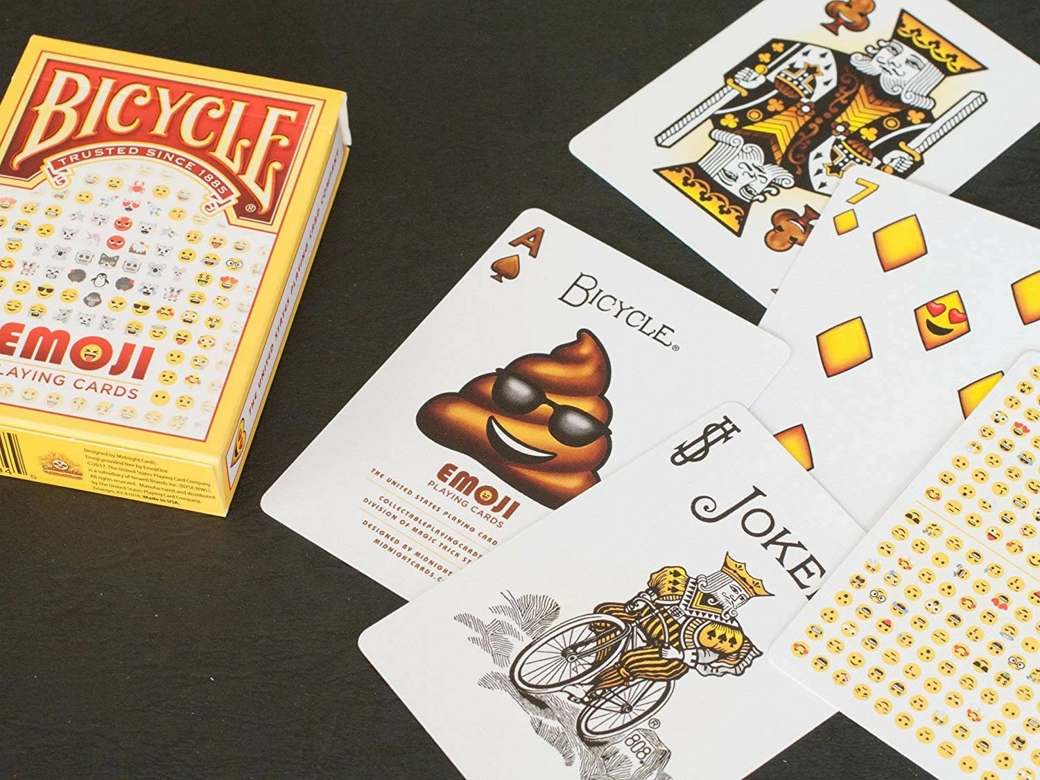 Letra loje Bicycle Emoji Cards, shumëngjyrëshe