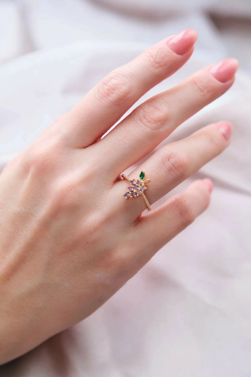 Unazë Jumeon, ngjyrë ari, me gur zirkon