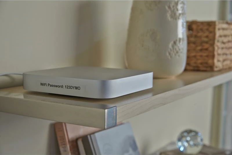 Shirit etiketime Dymo D1 40910, poliester, për etiketime standarde, tekst i zi në sfond transparent