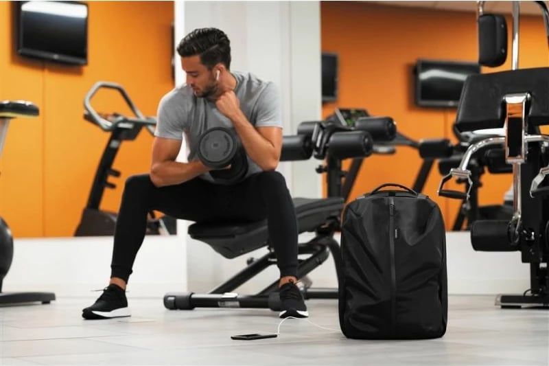Çantë shpine për femra Yakimasport, e zezë Çantë shpine për femra Yakimasport, e zezë