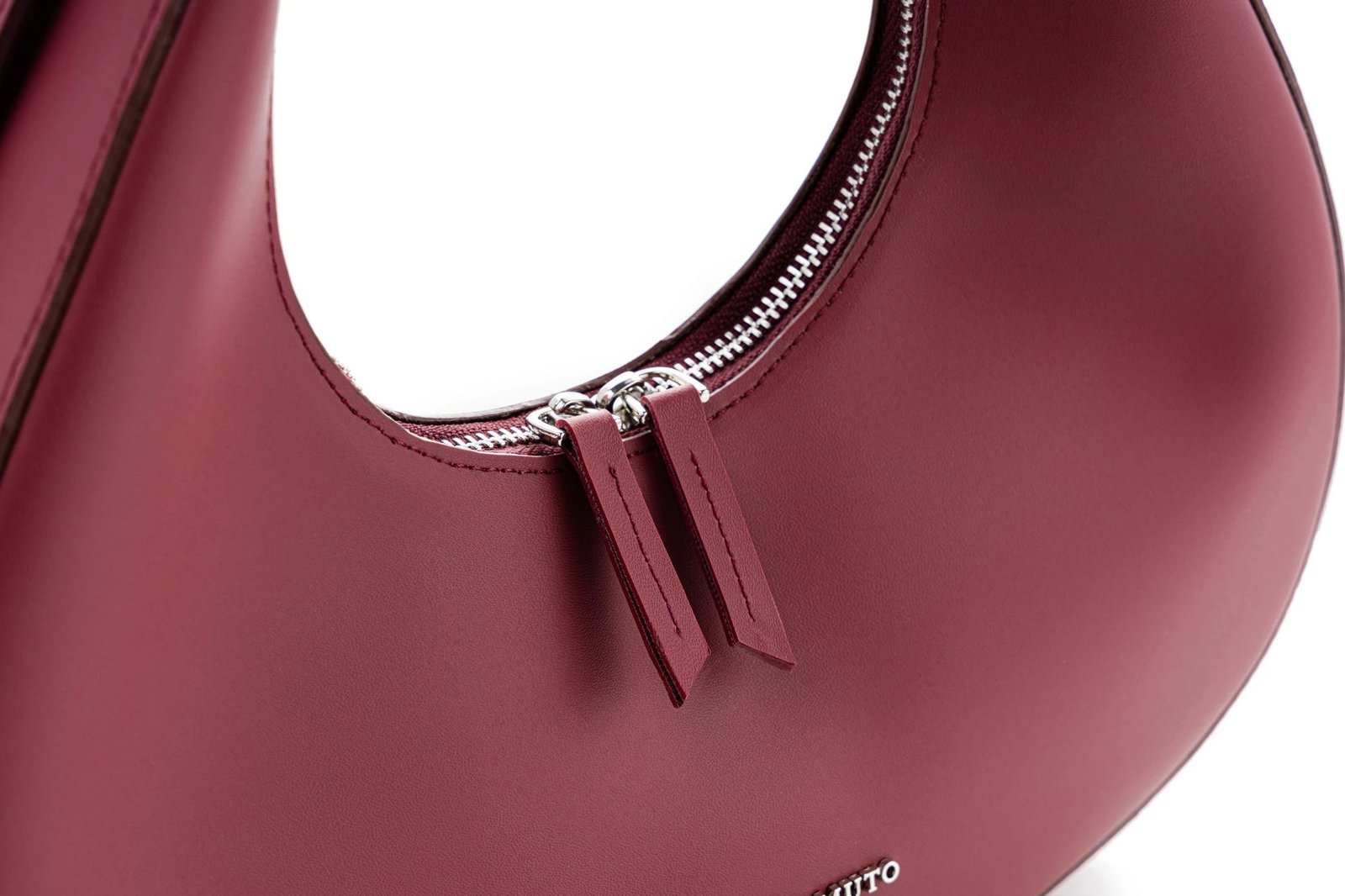 Çantë krahu ngjyrë e kuqe claret, Vince Camuto, Riviera