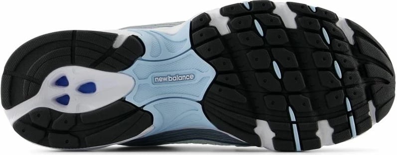 Atlete New Balance, të bardha