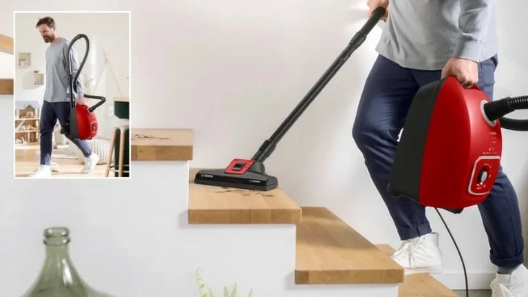 Fshesë me korrent me qese, Bosch BGB41PET1 ProAnimal, 700 W, kapacitet 4 L, filtër HEPA, rreze 11 m, e kuqe/zezë