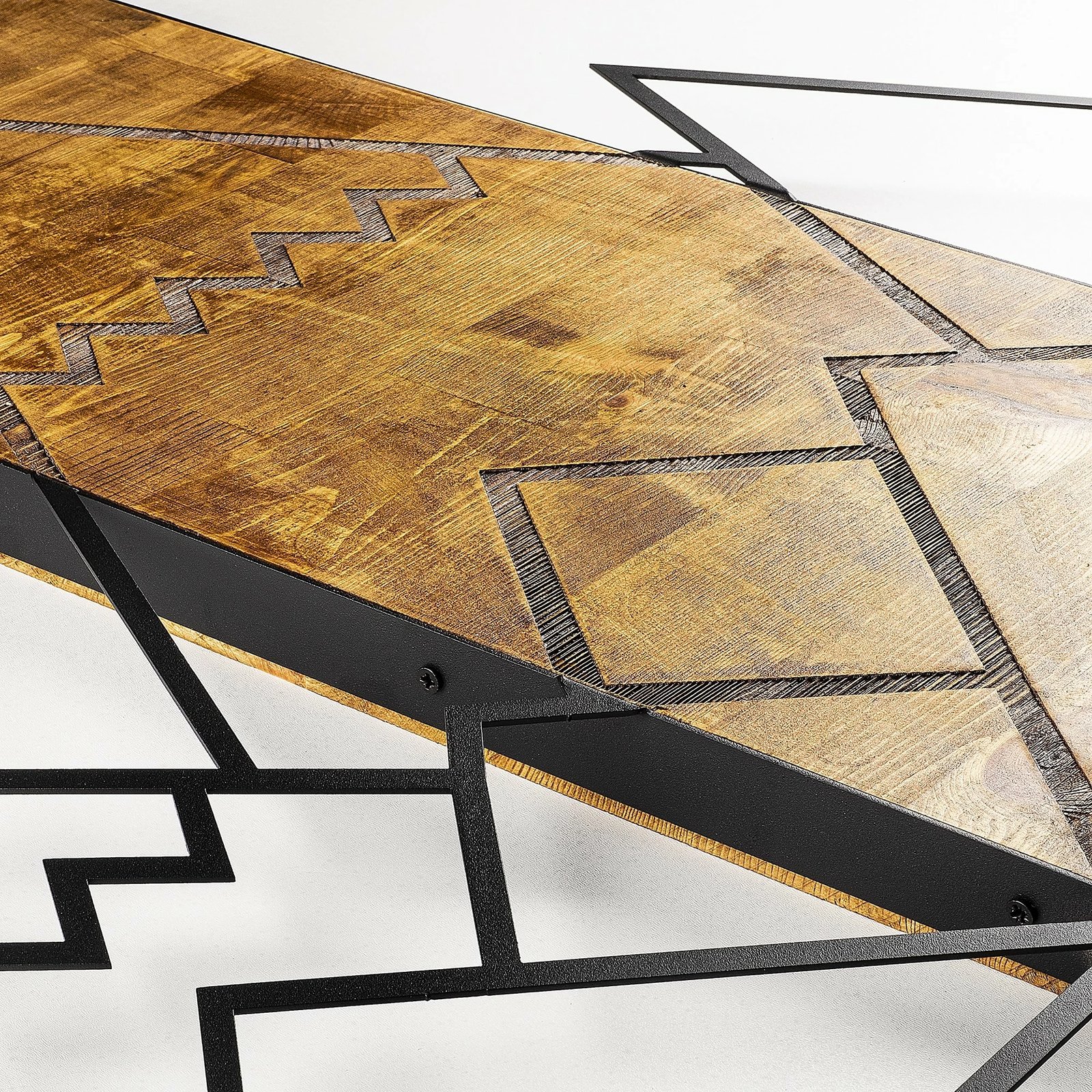 Aksesor dekorativ muri prej druri, Wallity, mal, ngjyrë arre dhe e zezë