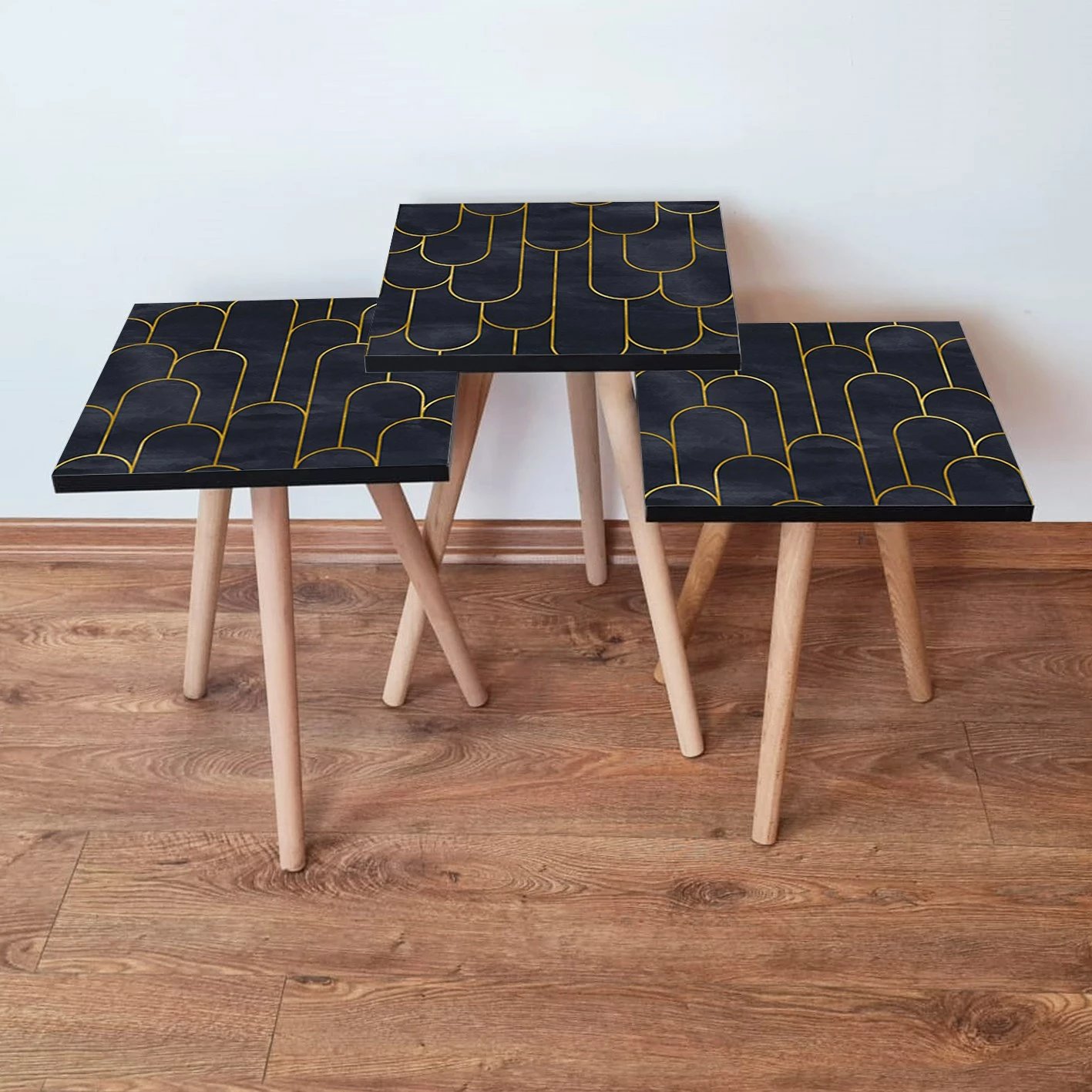 Set tavolinash ndihmëse (3 copë), Skye Decor, 3Shp155, e zezë dhe ari