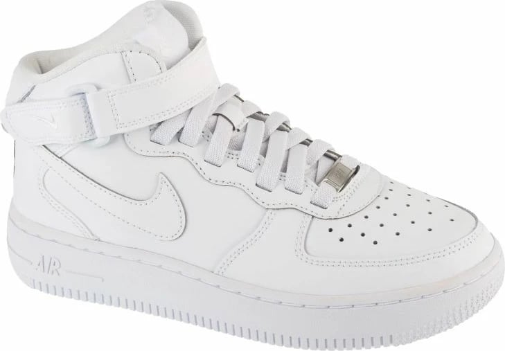Atlete Nike për femra, të bardha