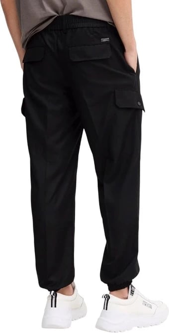 Pantallona Armani Exchange meshkuj, të zeza