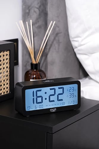 orë alarmi Adler AD 1195, ekran me ndriçim, 3 alarme, termometër dhe higrometër, me bateri, e zezë orë alarmi Adler AD 1195, ekran me ndriçim, 3 alarme, termometër dhe higrometër, me bateri, e zezë