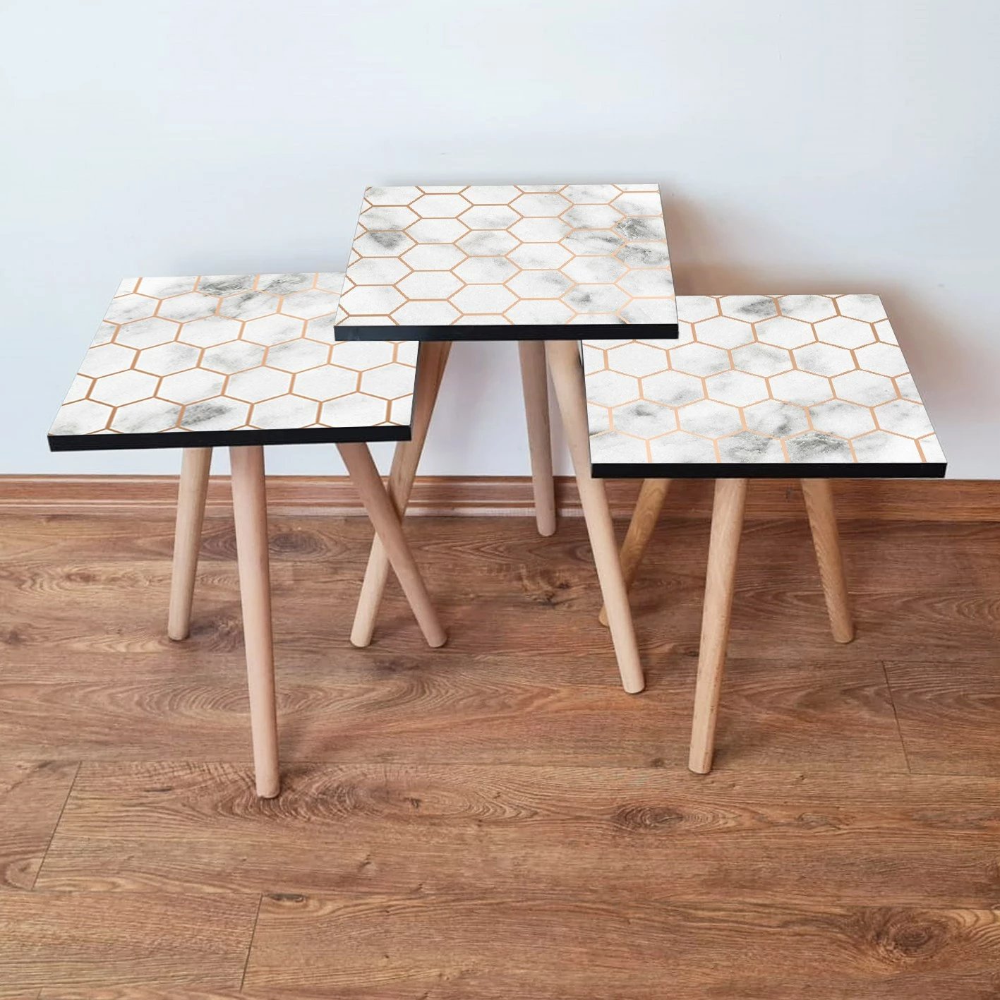 Set tavolinash ndihmëse, 3 copë, Skye Decor, ngjyrë e bardhë dhe bezhë, 3Shp1