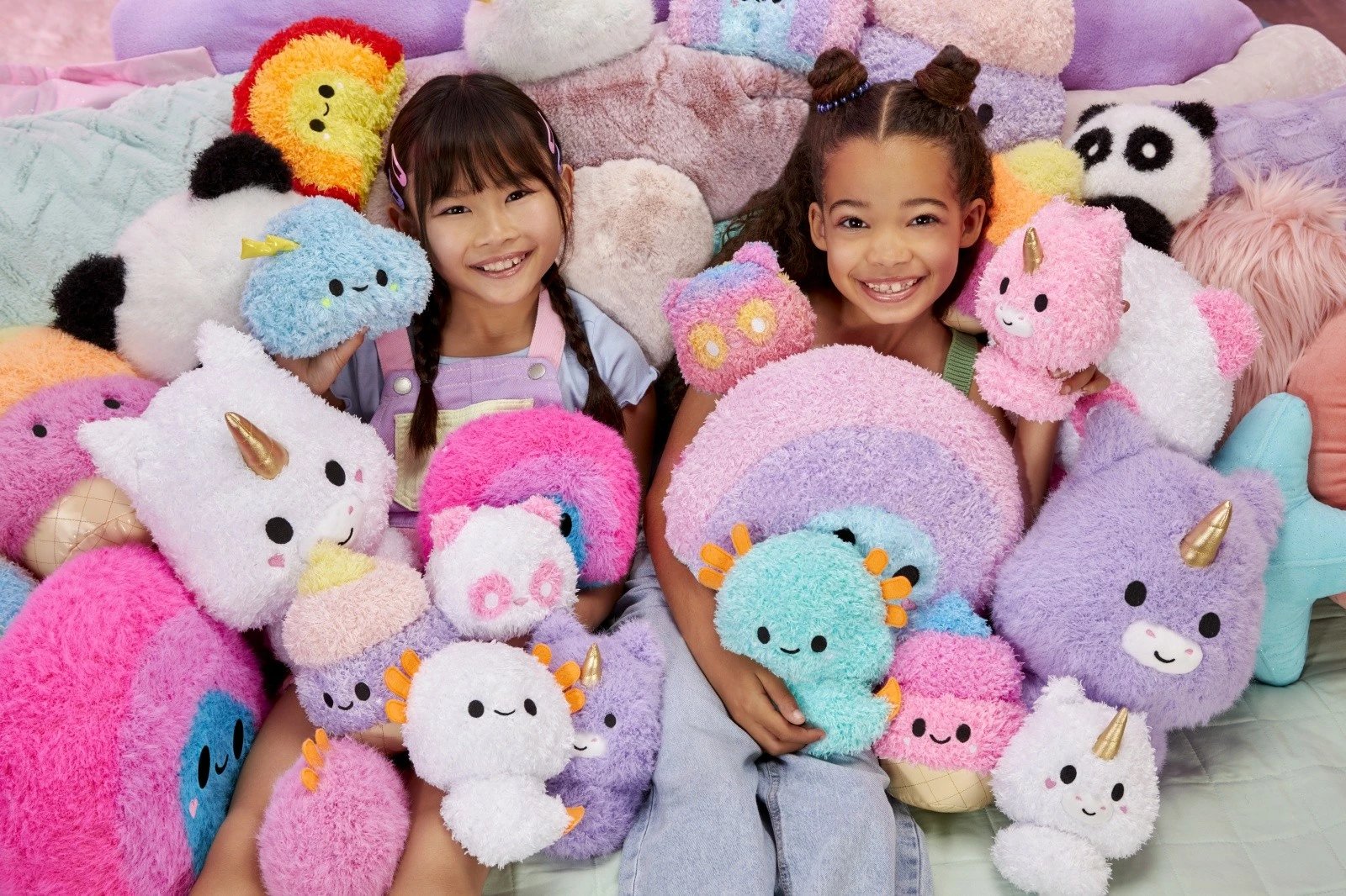 Lodër pelushi Fluffie Stuffiez nga MGA, model Akullore, shumëngjyrëshe, Large