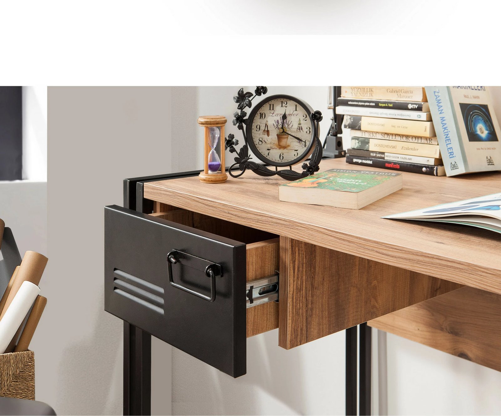 Tavolinë pune Cosmo Siesta, ngjyrë Atlantic Pine dhe e zezë, 139x75x60cm, 2 sirtarë