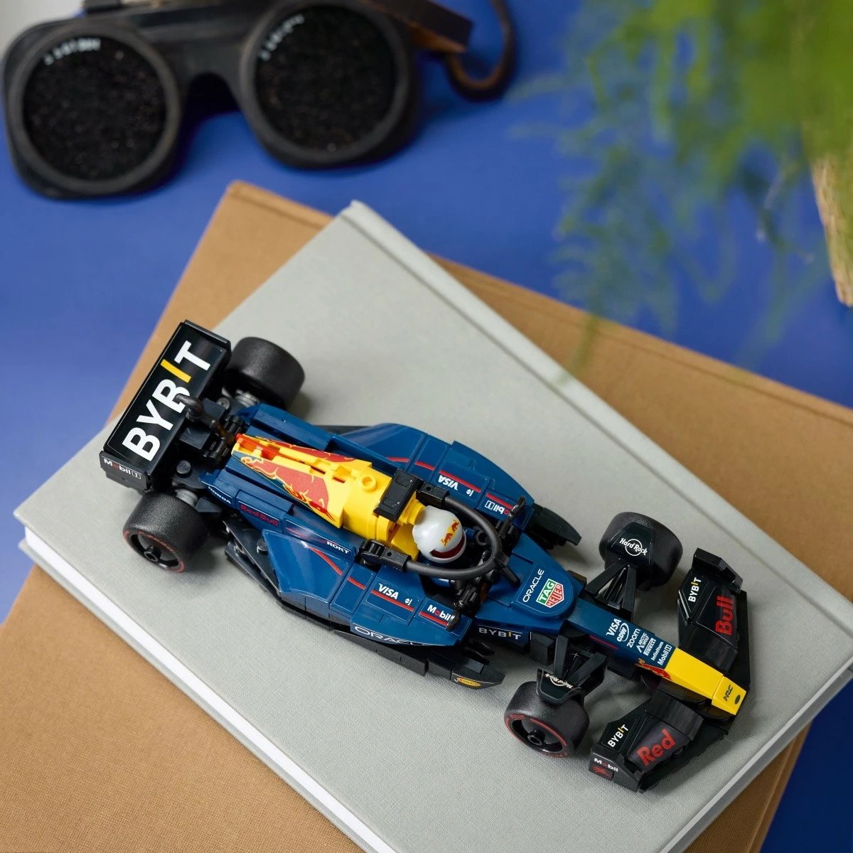 Set LEGO Speed Champions F1 Car Oracle Red Bull Racing RB20, 251 pjesë