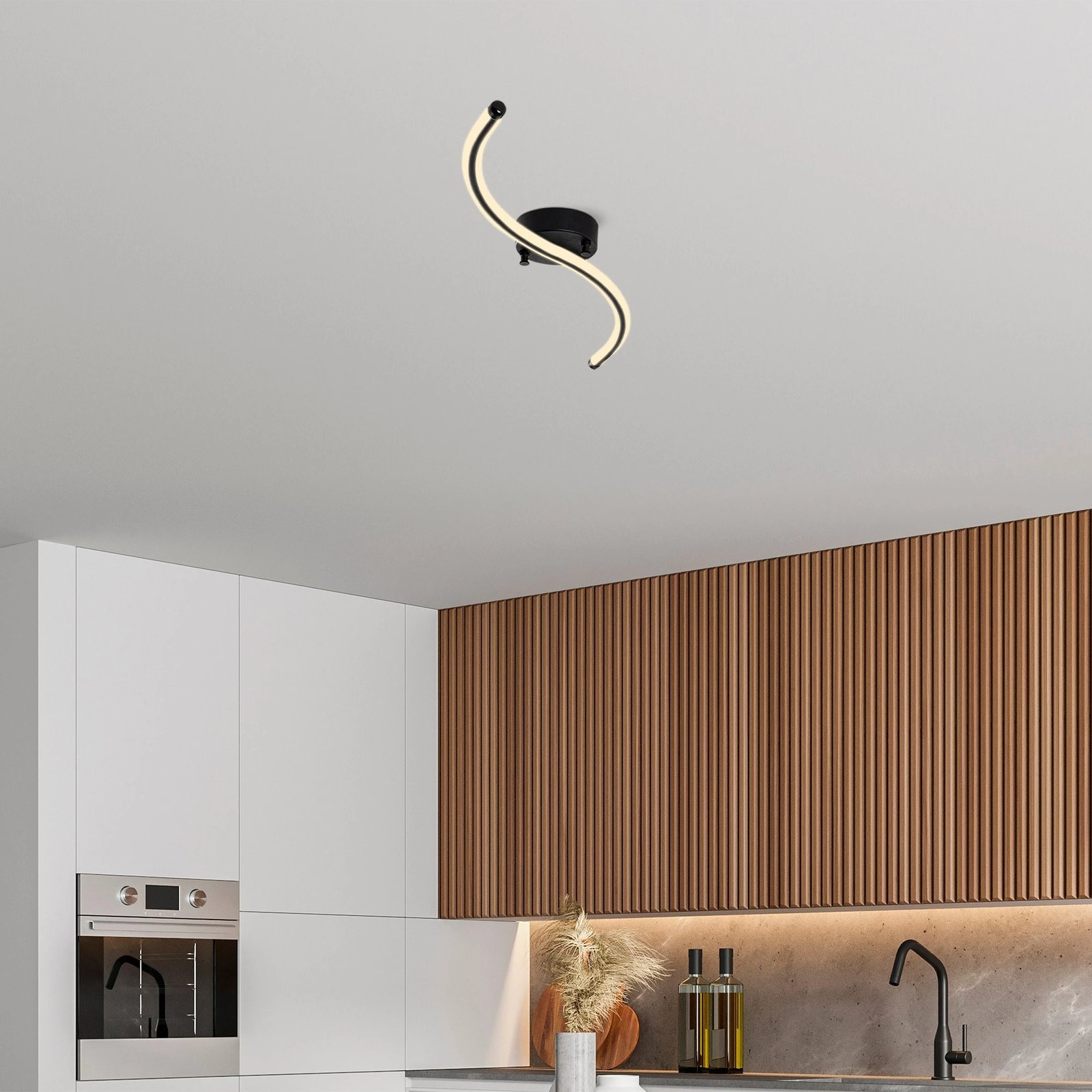 Llambë tavani Opviq, model Yılan, e zezë, 67x5x10 cm